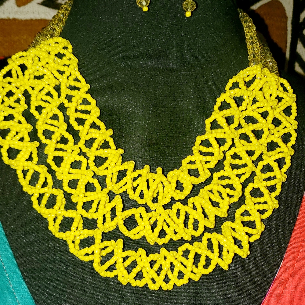 Liberian Necklace Set - Picture 1 of 2